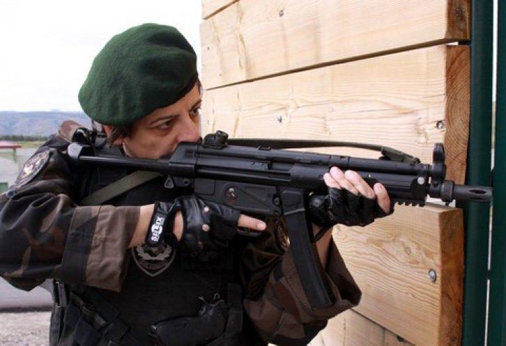 Özel Harekat'ın en güzel kadın polisleri 