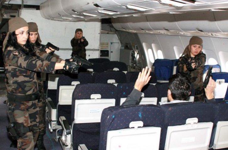 Özel Harekat'ın en güzel kadın polisleri 