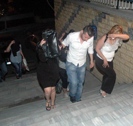 Fuhuş çetesinden 'zilli' önlem - Resim 3