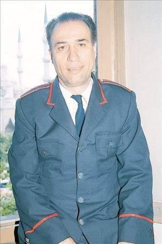 Kemal Sunal, vefatının 10. yılında mezarı başında anıldı