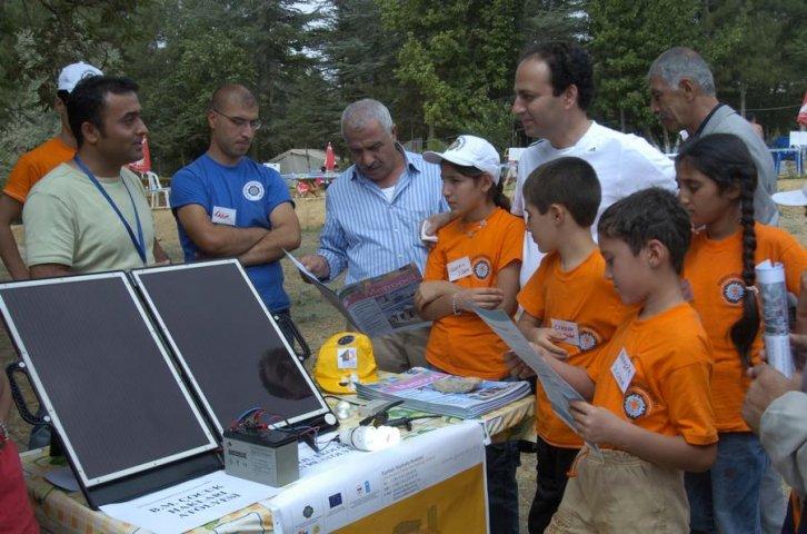 Osman Baydemir'in havuz sefası - Resim 6