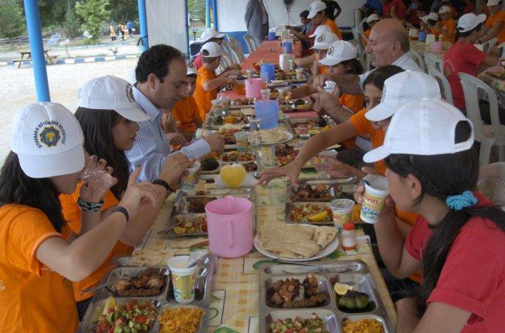 Osman Baydemir'in havuz sefası - Resim 12
