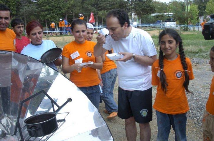 Osman Baydemir'in havuz sefası - Resim 10
