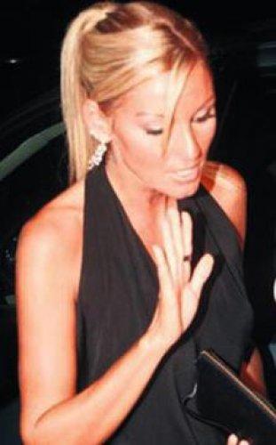 Ünlüler de kovulur