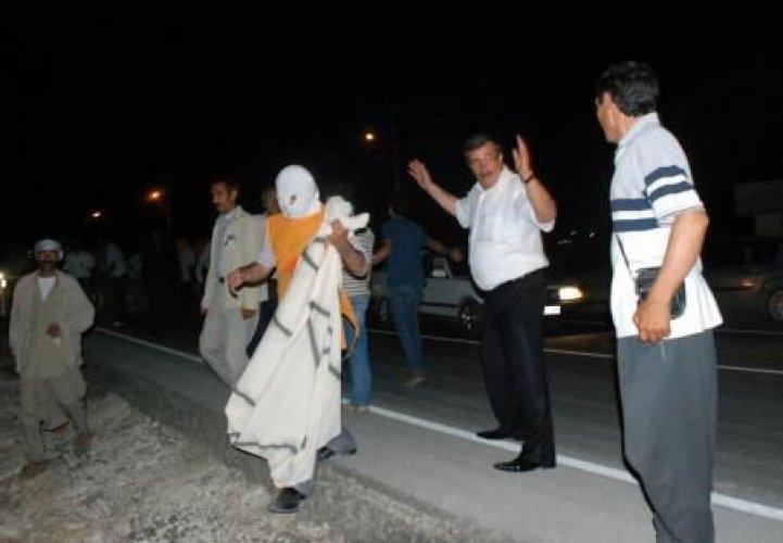 Teröristin cenazesi gösteriye dönüştü - Resim 1