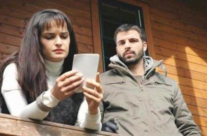 Ünlüler de kovulur