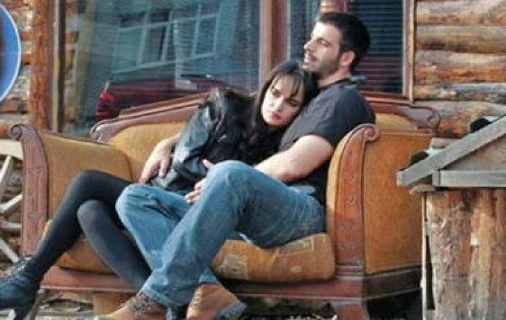 Ünlüler de kovulur