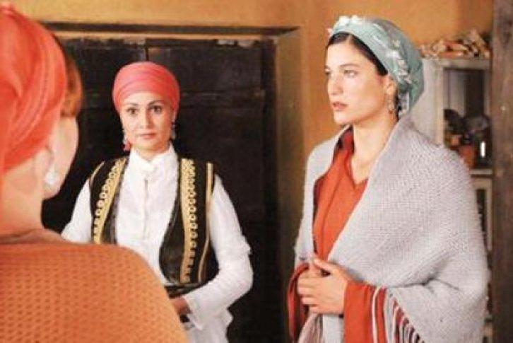 Ünlüler de kovulur