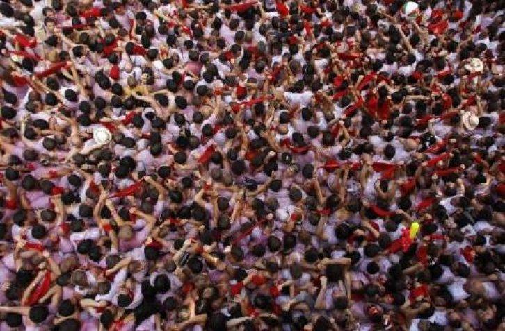 İspanya'da San Fermin Festivali Çılgın Görüntüler - Resim 82