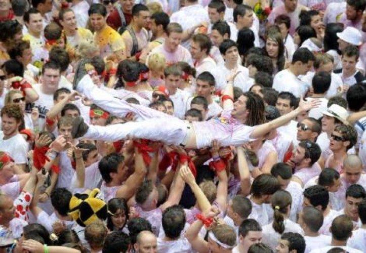 İspanya'da San Fermin Festivali Çılgın Görüntüler - Resim 53