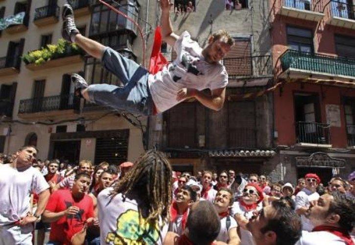 İspanya'da San Fermin Festivali Çılgın Görüntüler - Resim 117