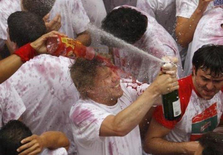 İspanya'da San Fermin Festivali Çılgın Görüntüler - Resim 121