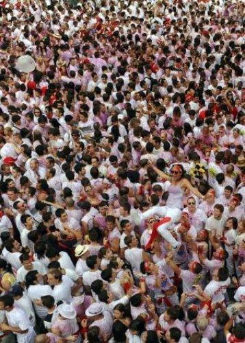 İspanya'da San Fermin Festivali Çılgın Görüntüler - Resim 167
