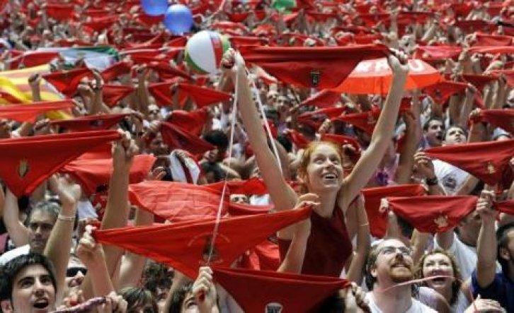 İspanya'da San Fermin Festivali Çılgın Görüntüler - Resim 164