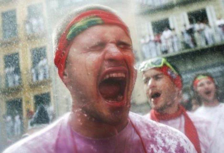 İspanya'da San Fermin Festivali Çılgın Görüntüler - Resim 160