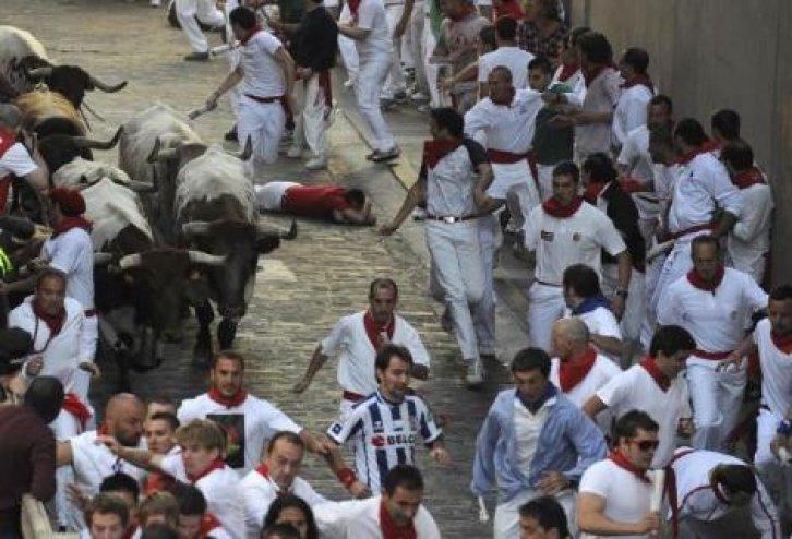 İspanya'da San Fermin Festivali Çılgın Görüntüler - Resim 166