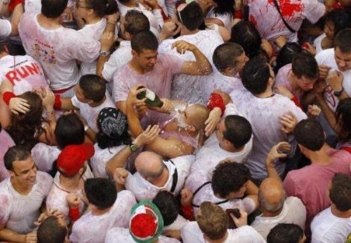 İspanya'da San Fermin Festivali Çılgın Görüntüler - Resim 129