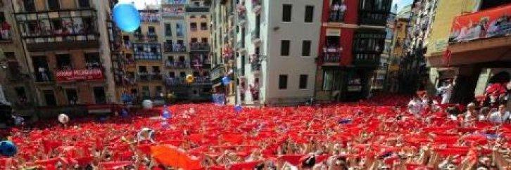İspanya'da San Fermin Festivali Çılgın Görüntüler - Resim 134