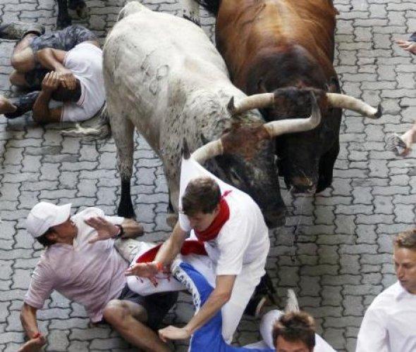 İspanya'da San Fermin Festivali Çılgın Görüntüler - Resim 123