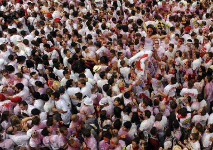İspanya'da San Fermin Festivali Çılgın Görüntüler - Resim 7