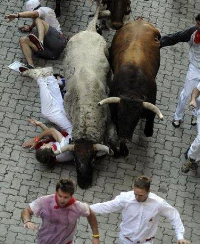 İspanya'da San Fermin Festivali Çılgın Görüntüler - Resim 139