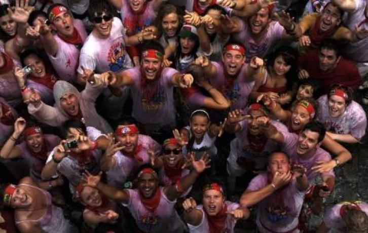 İspanya'da San Fermin Festivali Çılgın Görüntüler - Resim 18