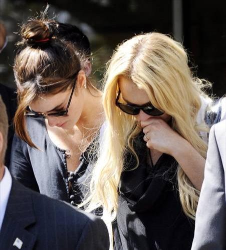 Lohan'a hapis yolu göründü - Resim 9