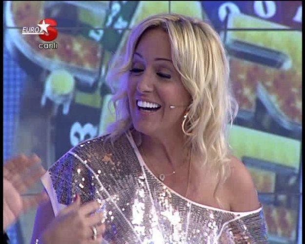 Saba Tümer Çarkıfelek'te 4 kadınla pişti oldu - Resim 32