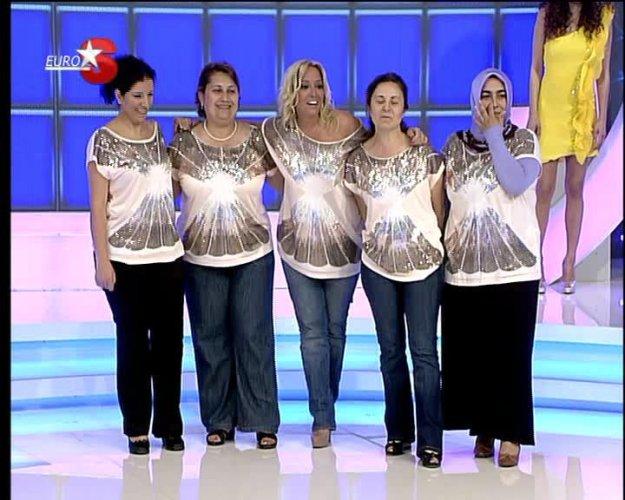 Saba Tümer Çarkıfelek'te 4 kadınla pişti oldu - Resim 45