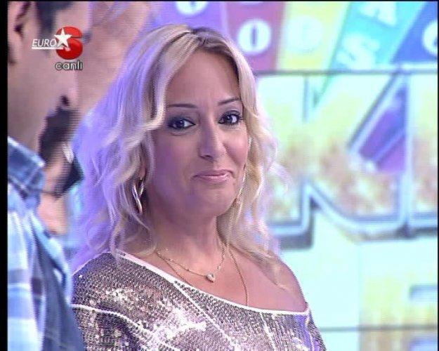 Saba Tümer Çarkıfelek'te 4 kadınla pişti oldu - Resim 42
