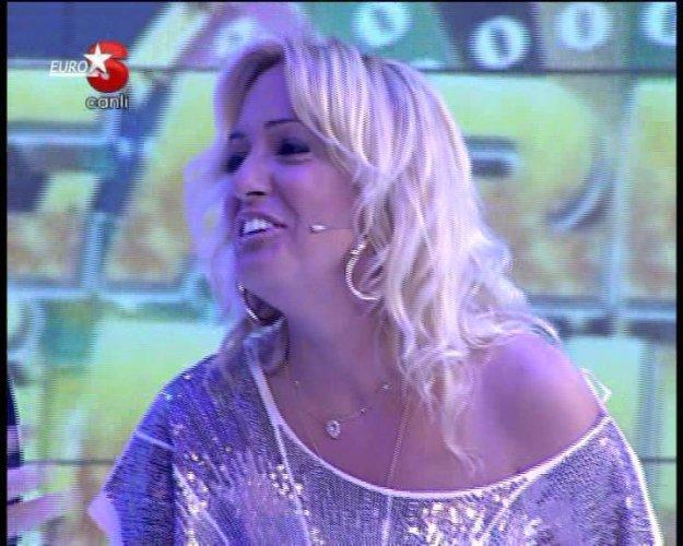 Saba Tümer Çarkıfelek'te 4 kadınla pişti oldu - Resim 15