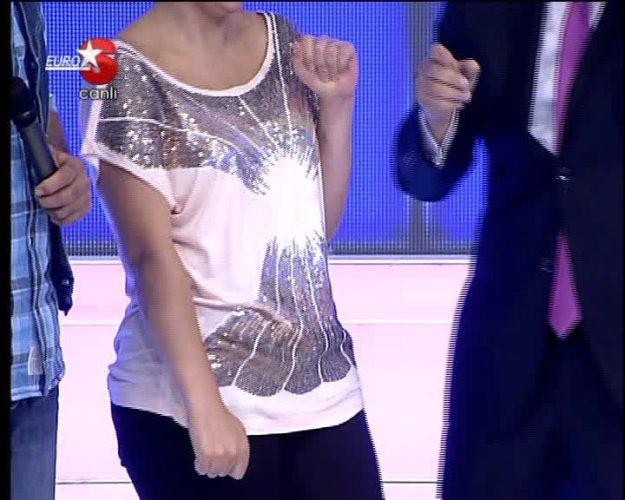 Saba Tümer Çarkıfelek'te 4 kadınla pişti oldu - Resim 34