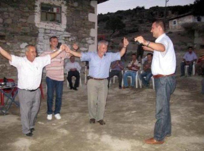 60 yıl sonra elektriğe kavuştular - Resim 11