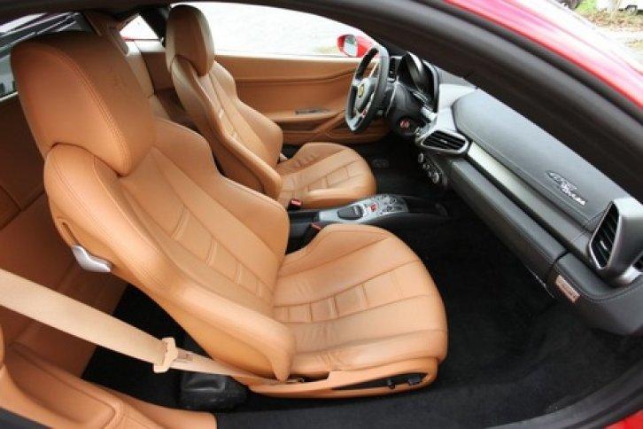 Ferrari 458  - Resim 12