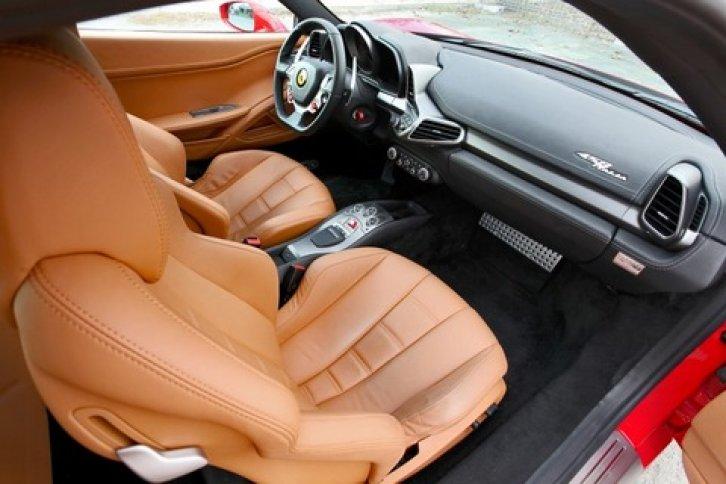 Ferrari 458  - Resim 14