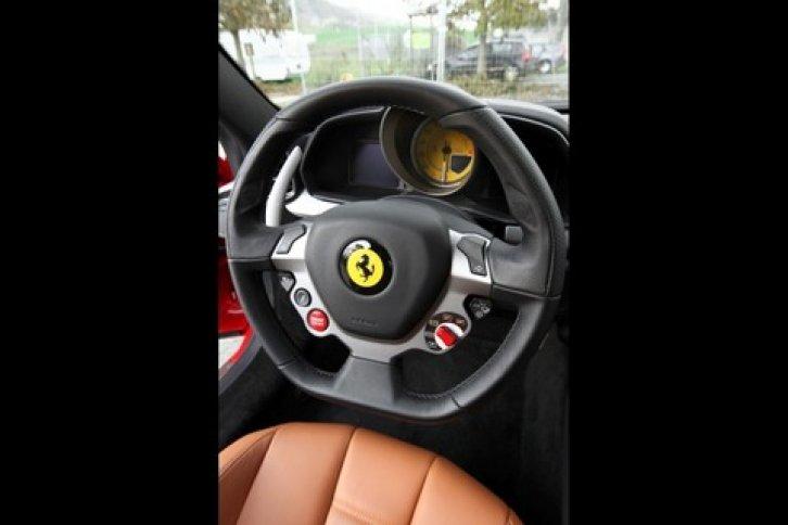 Ferrari 458  - Resim 9