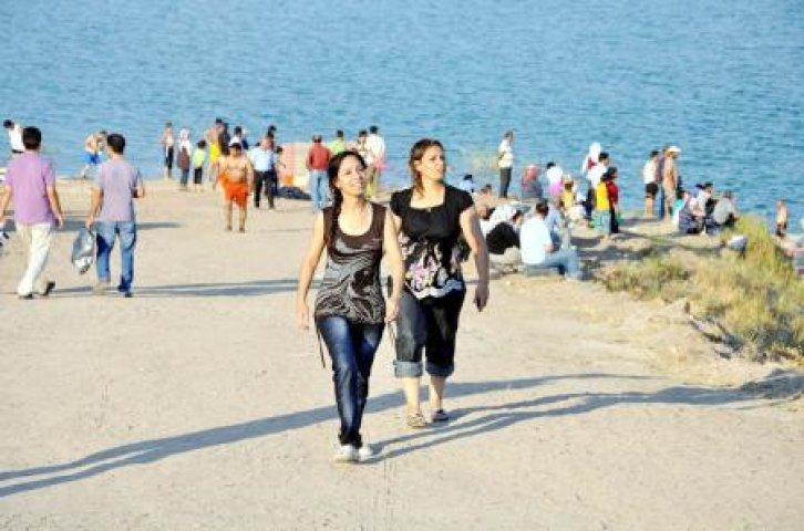 Adıyaman’da ‘Fırat Beach’ keyfi