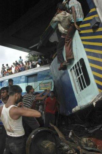 Hindistan’da tren kazası - Resim 7