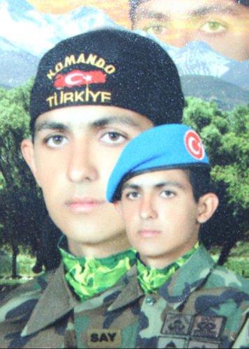 Türkiye 7 şehidine ağlıyor