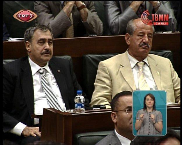 Başbakan Erdoğan Kürsüde Ağladı  - Resim 7