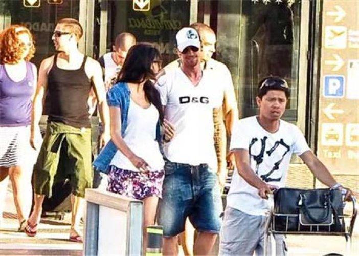 Guti kesinlikle gay değil