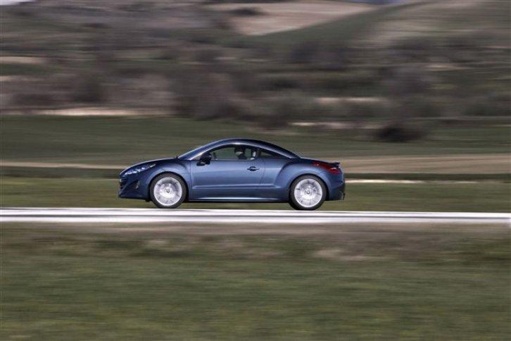 Peugeot RCZ 