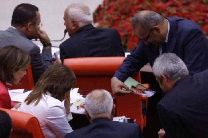 Bana laf atarsanız ben de size taş atarım - Resim 7