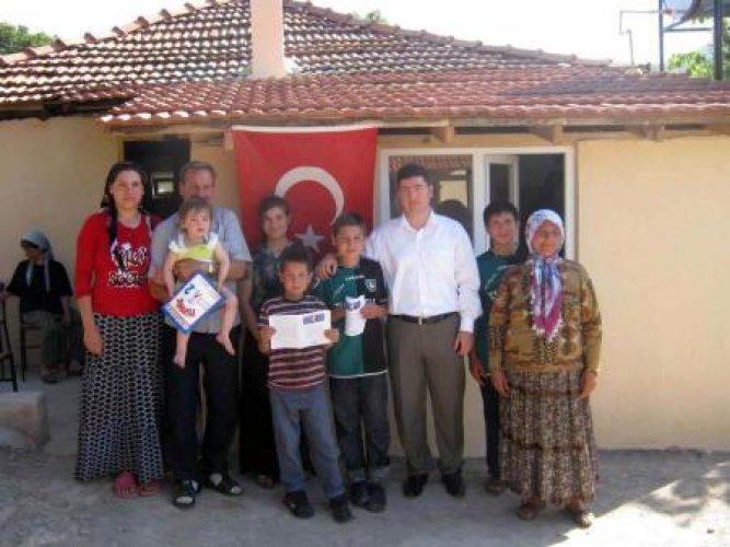 Şehit askerin baba ocağı yenilendi - Resim 3