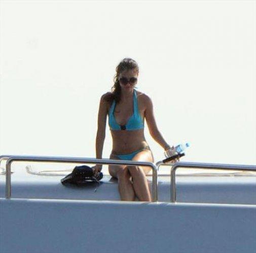 Başkan'ın üstsüz misafiri