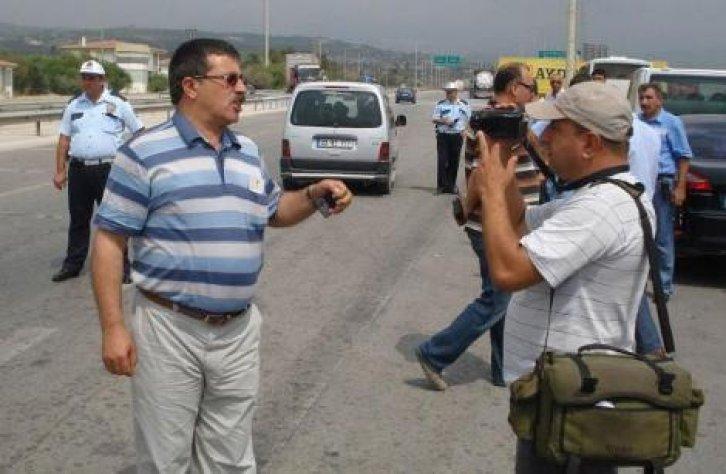 BDP milletvekili polislerle tartıştı - Resim 7