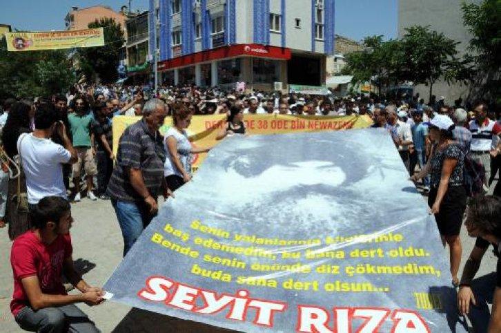 Tunceli’ye Seyit Rıza heykeli dikildi