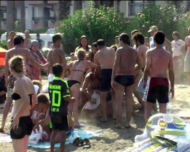 Marmaris'te halk plajında kadınlar kavga etti - Resim 9