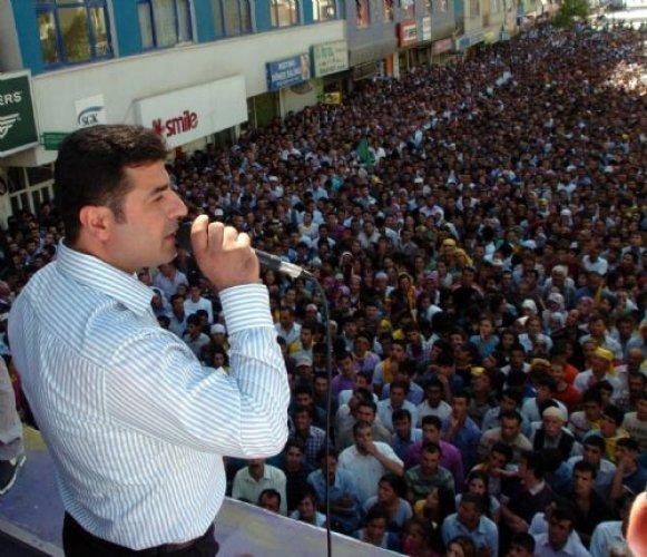 Hakkari'de ortalık karıştı  - Resim 10