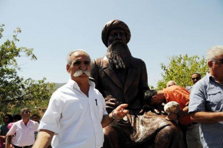 Tunceli’ye Seyit Rıza heykeli dikildi